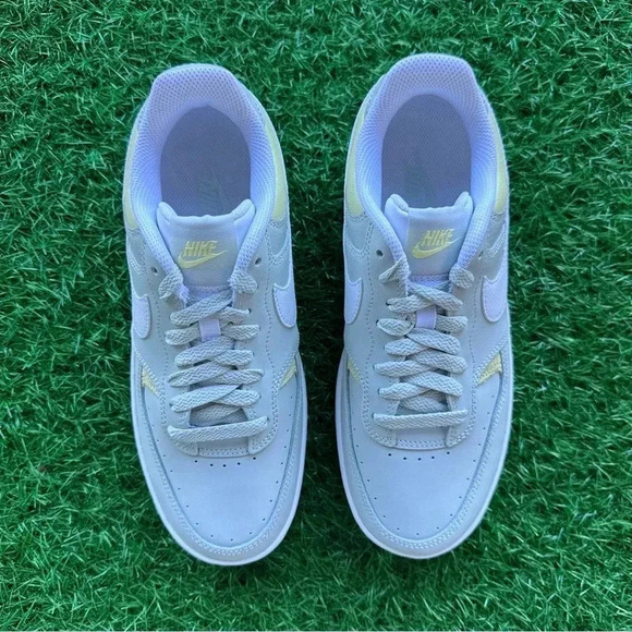 Nike Gamma Force Light Silver / Life Lime - Picture 2 of 9